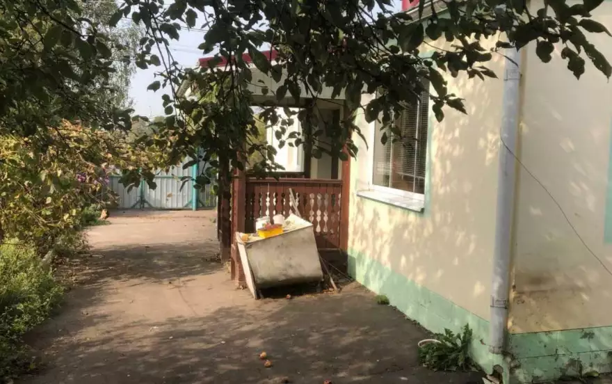Правобережная улица, 2