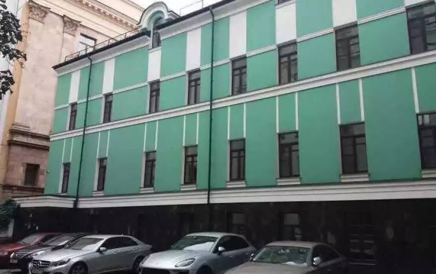 Кривоарбатский пер