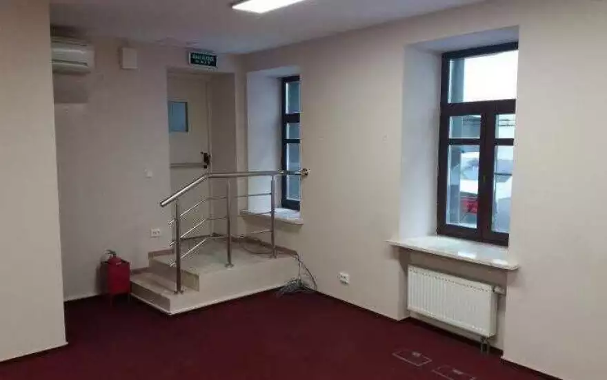 Кривоарбатский пер