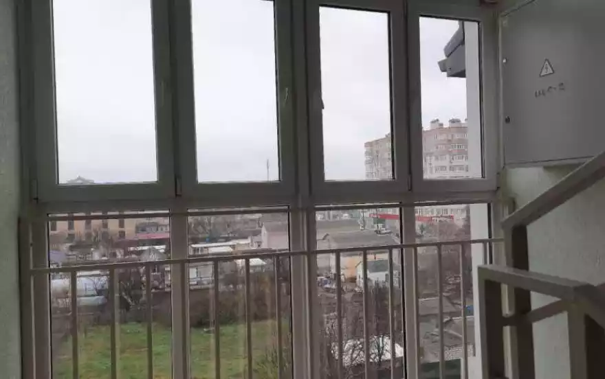 Ленинградская улица, 76