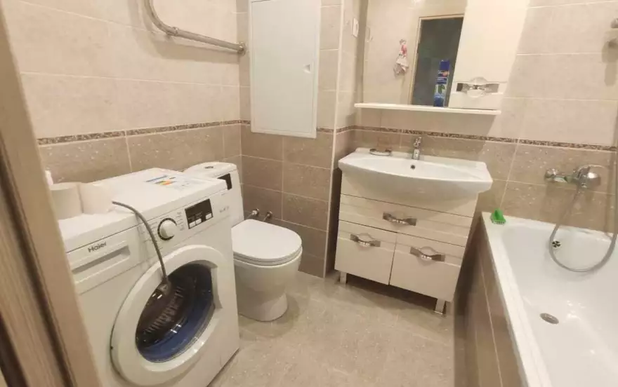 Андрея Белого улица, 2