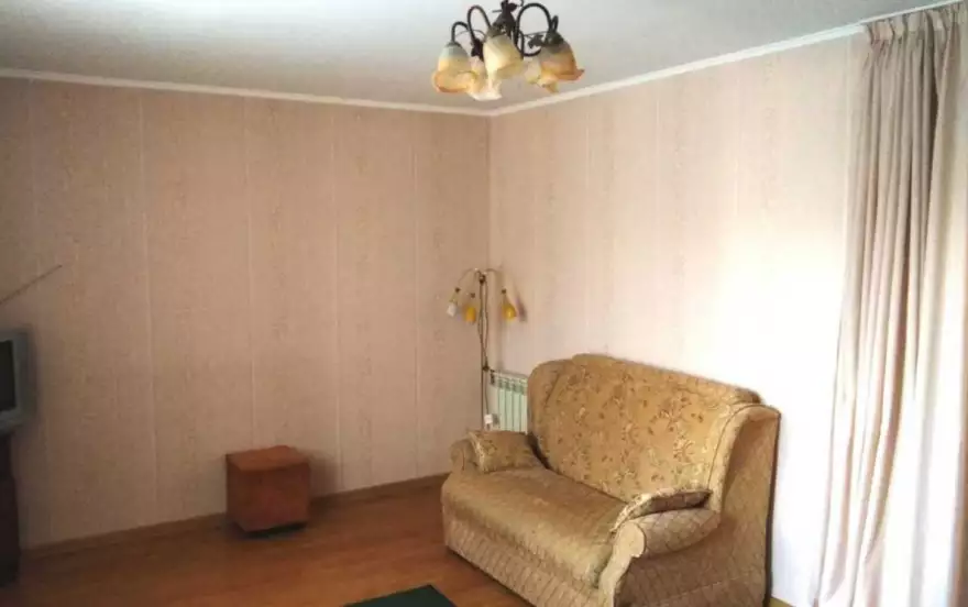 Автомобилистов улица, 1