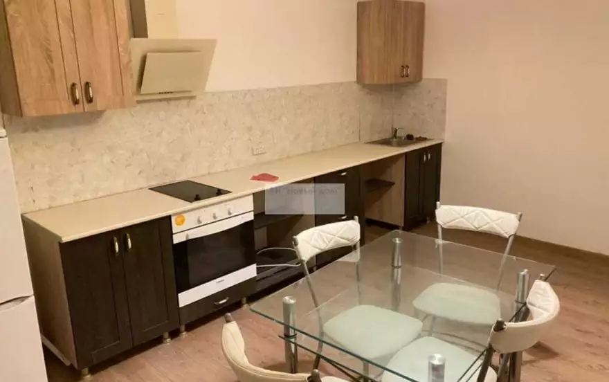 Селезнёва улица, 88/1