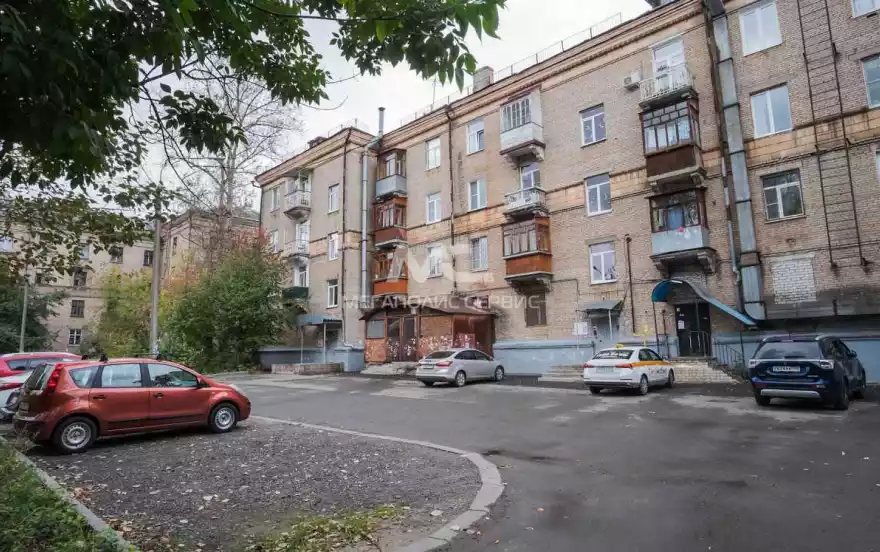 Маяковского улица, 13