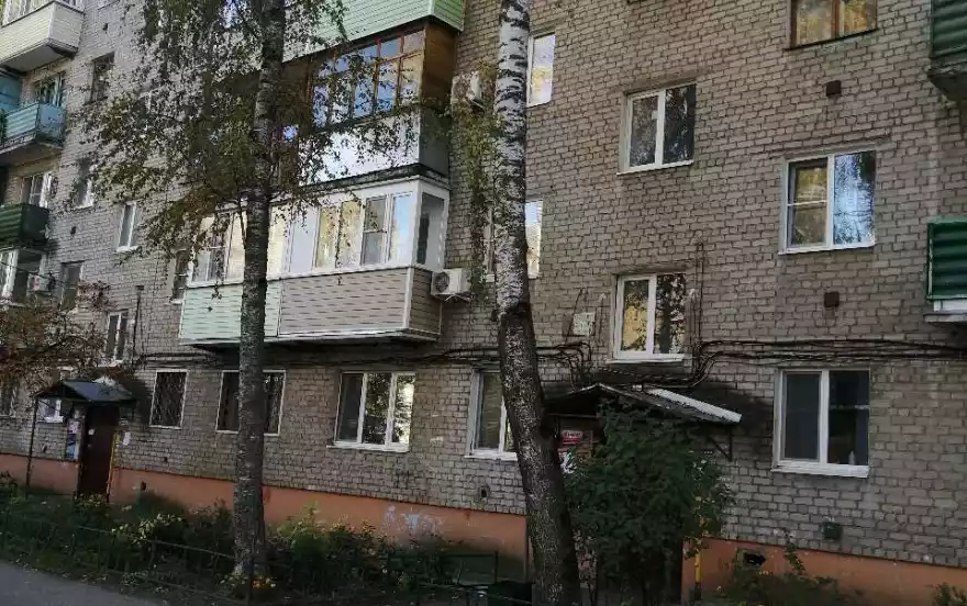 Бирюкова улица, 18