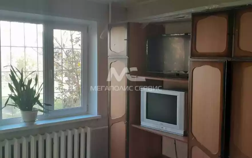 Самодеятельная улица, 37