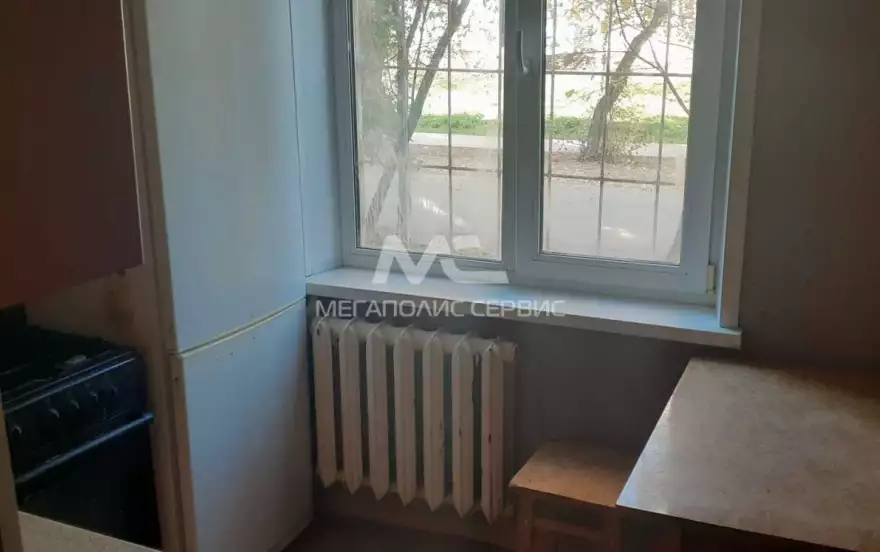 Самодеятельная улица, 37