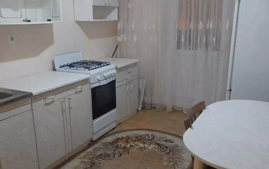 проспект Фоменко, 76