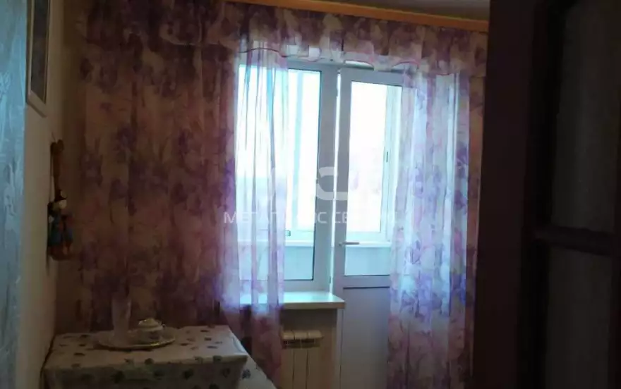 Школьная улица, 38
