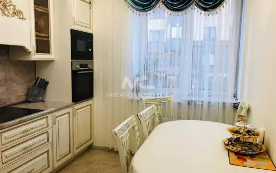 Захарченко улица, 8