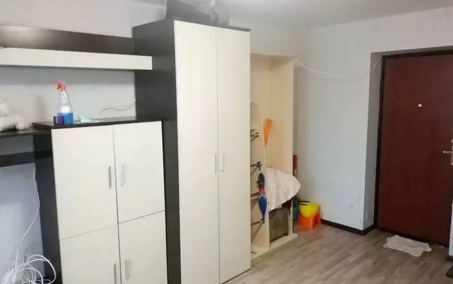 проспект Дзержинского, 73