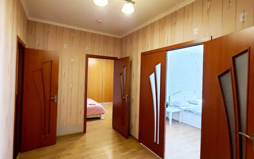 Срибнокильская улица, 12