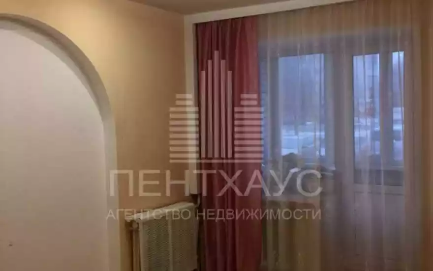 Комиссарова ул., 28