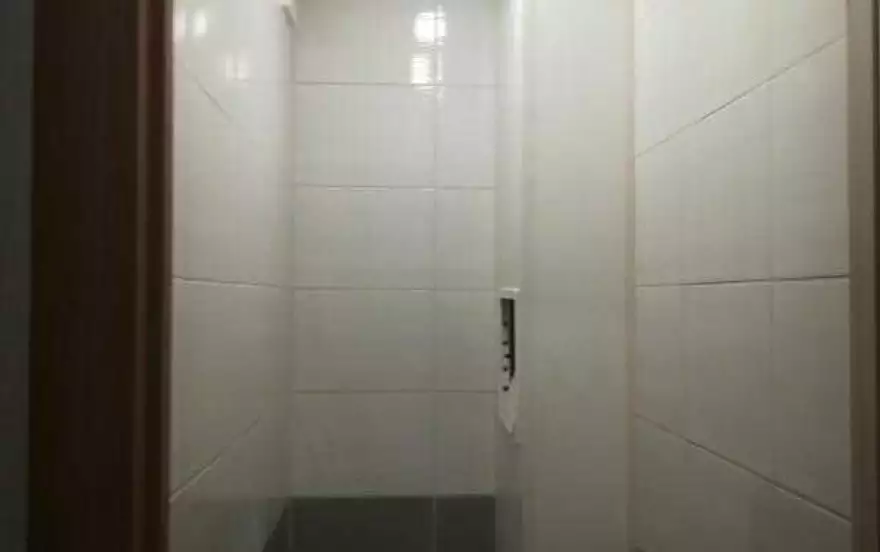 Автостроителей, 38