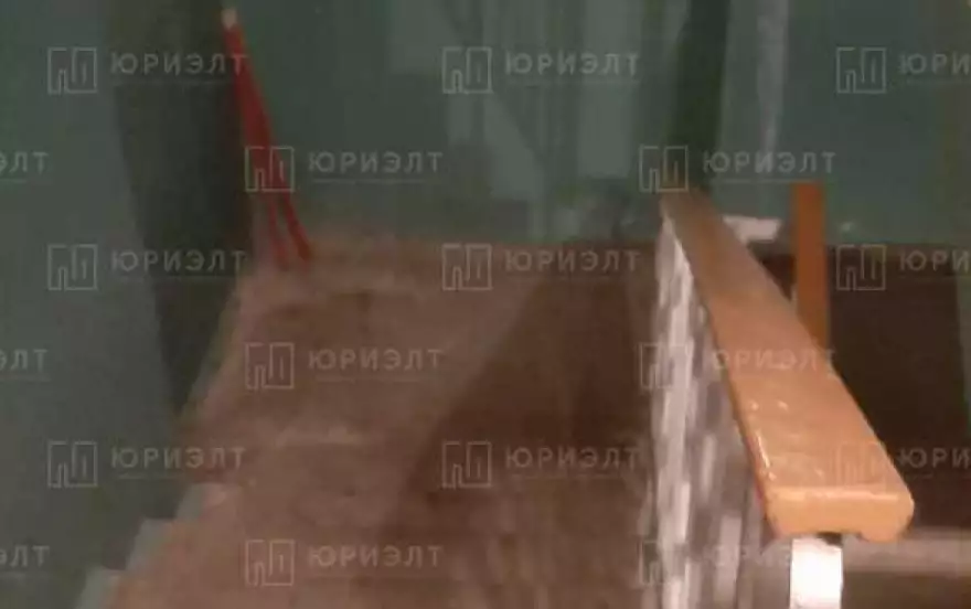 Днепровская улица, 8