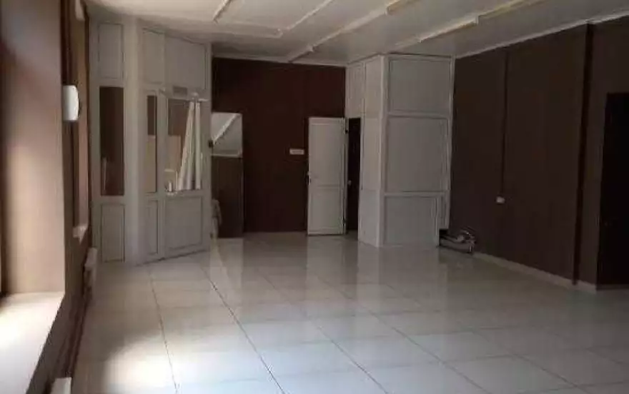 Автостроителей, 84А