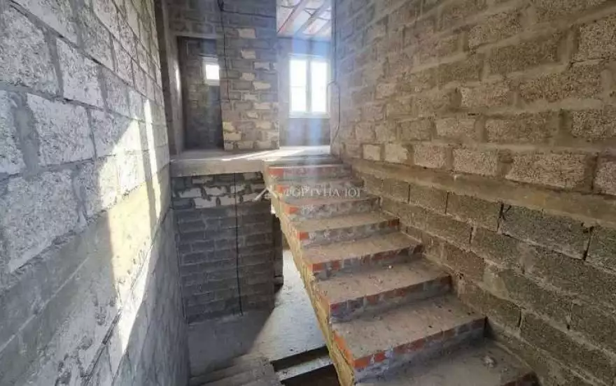 Славянская ул
