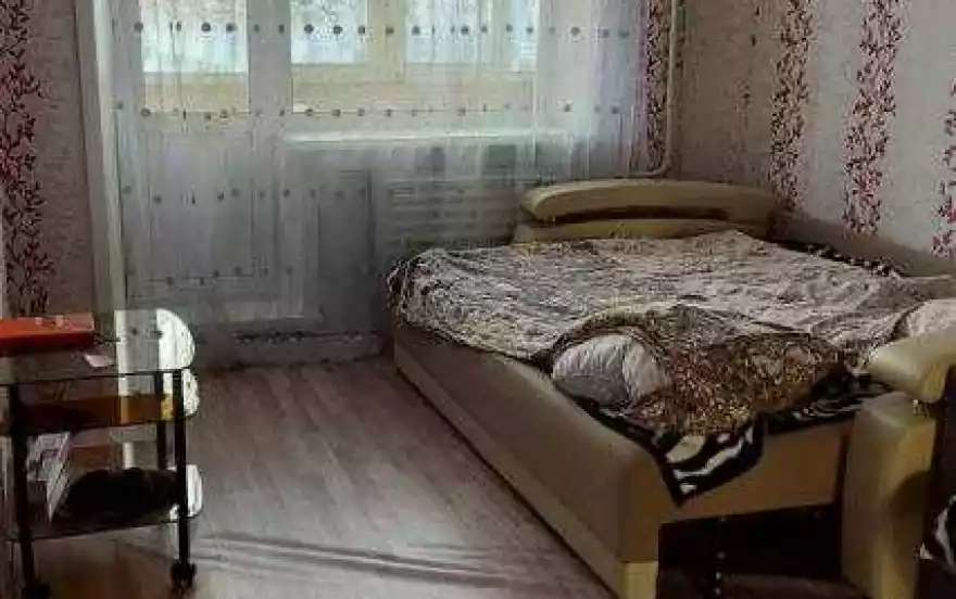 Энтузиастов, 1