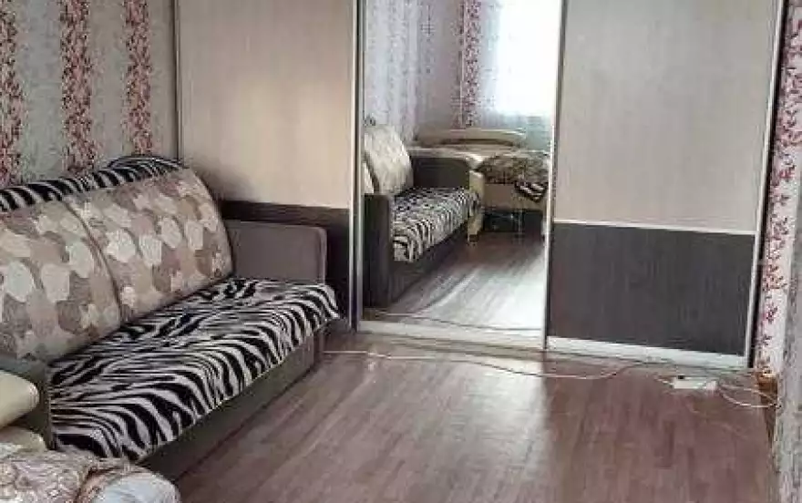 Энтузиастов, 1
