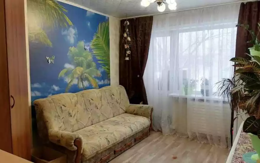 Молодёжная, 12