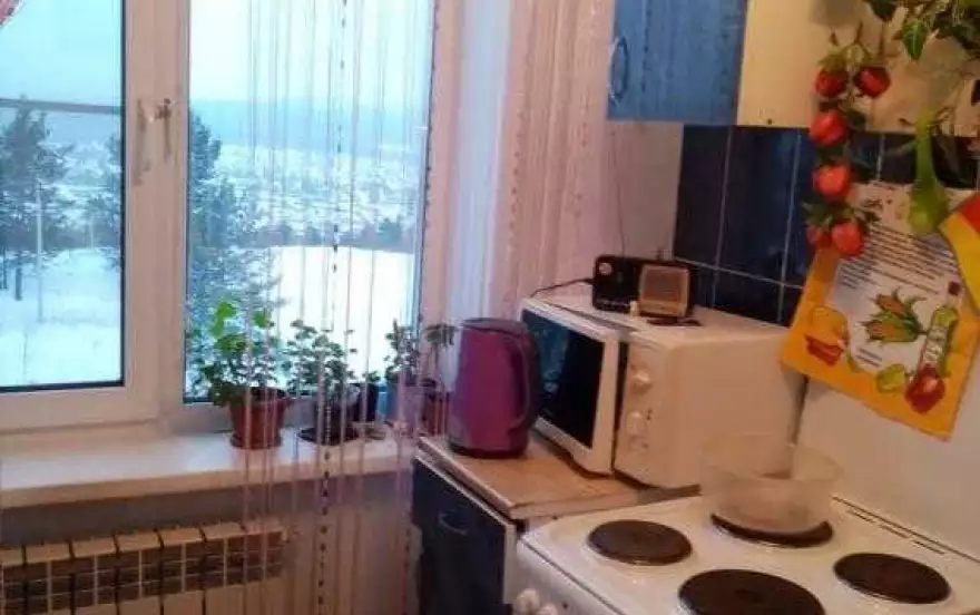 Братское шоссе, 11