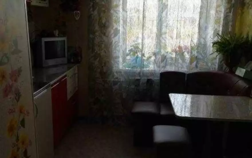 Братская, 44