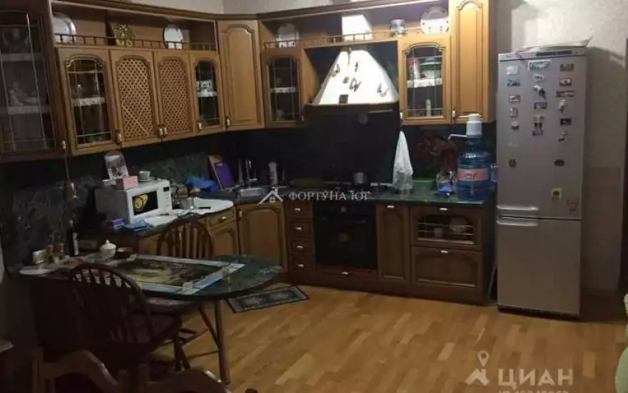 Крымская ул
