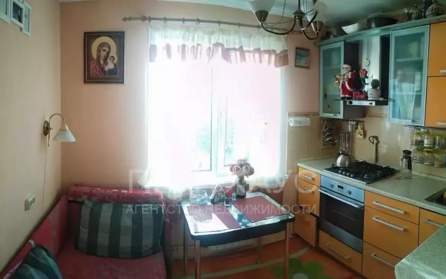 Верхняя Дуброва ул., 30