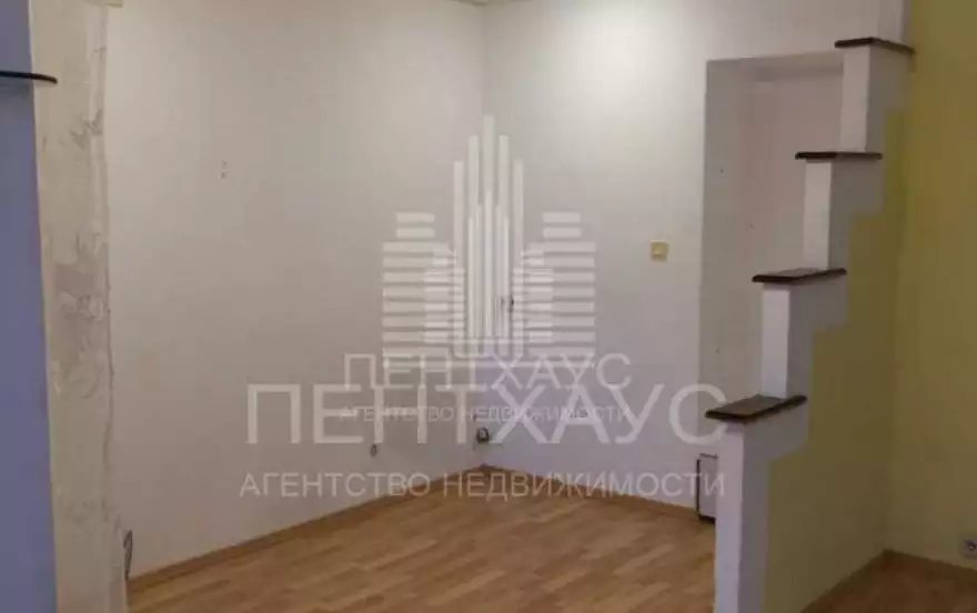 Комиссарова ул., 28