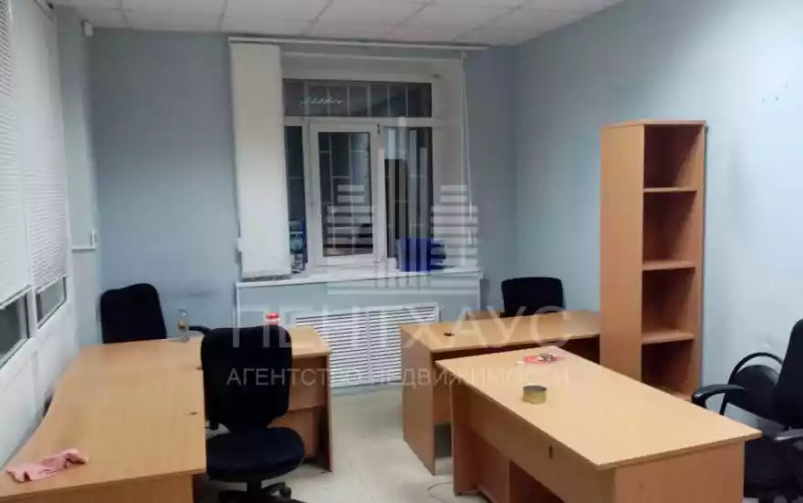 Строителей ул., 15