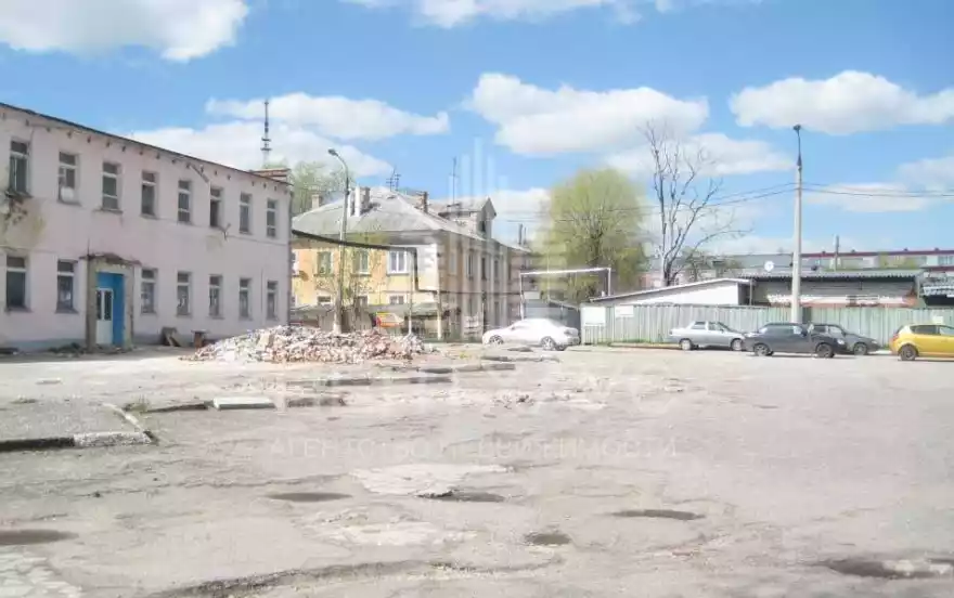 Батурина ул., 10