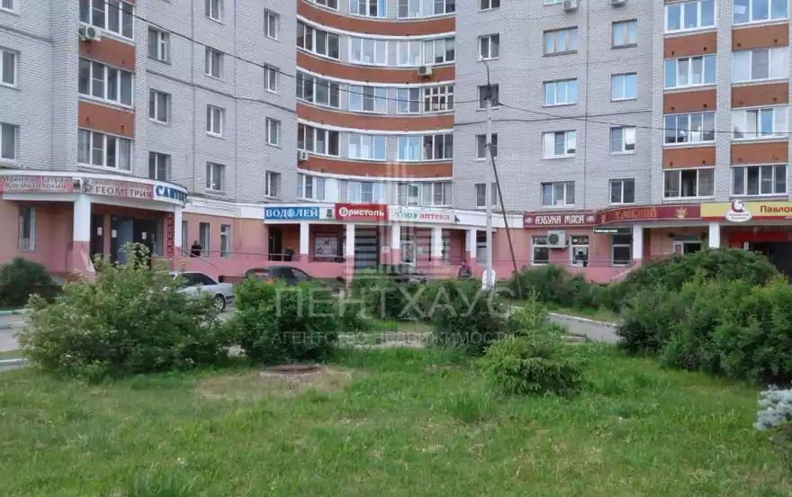 Комиссарова ул., 1