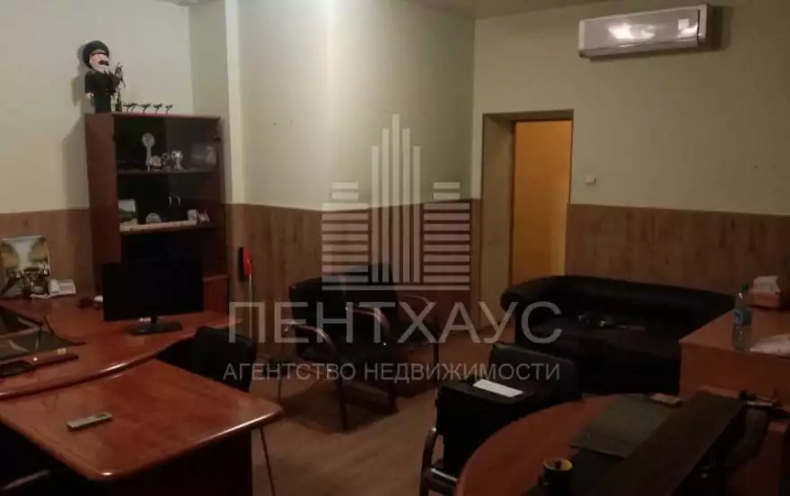 Строителей ул., 15