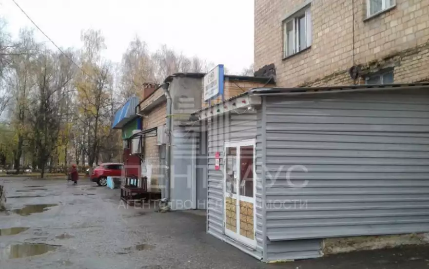 Строителей ул., 32