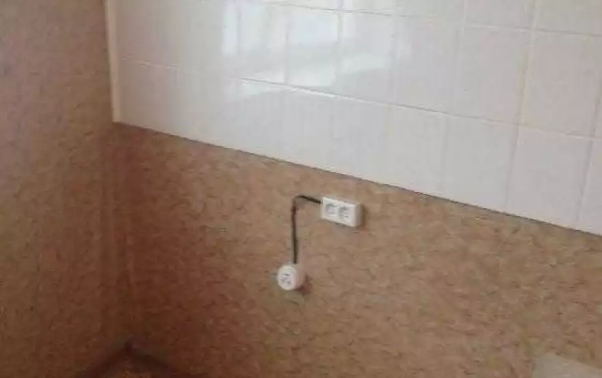 Тополиная, 8