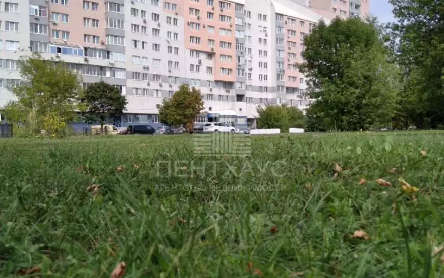 Октябрьский проспект, 25