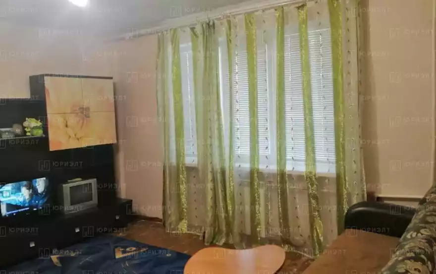 Уральский проспект, 38