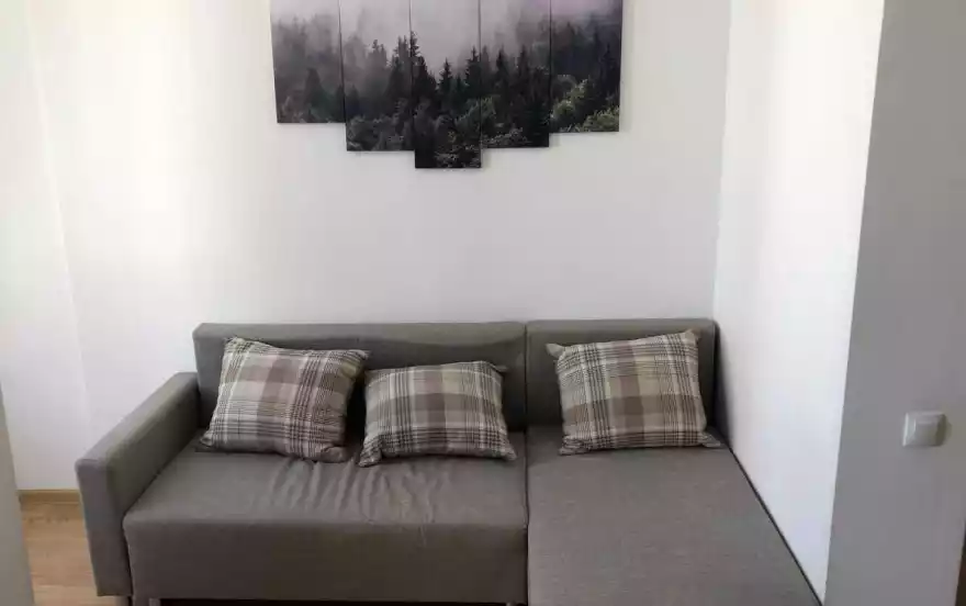 Транспортная улица, 76/15