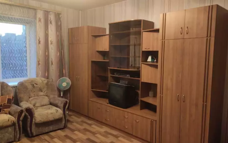 улица Хользунова, 12