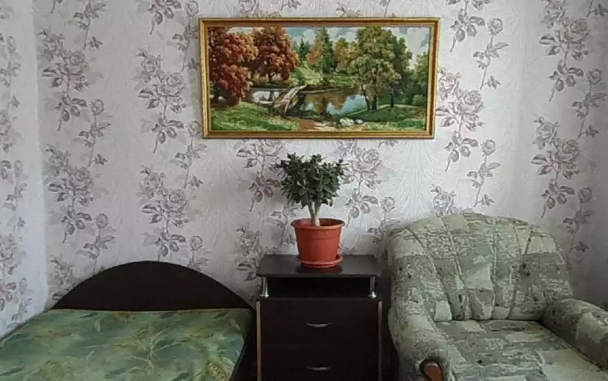 улица 40 лет Октября, 1