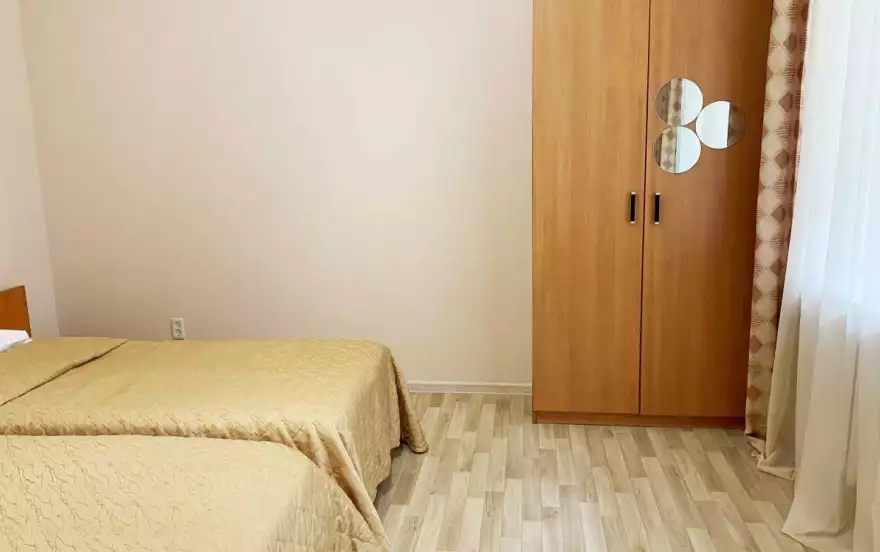Заречная улица, 4