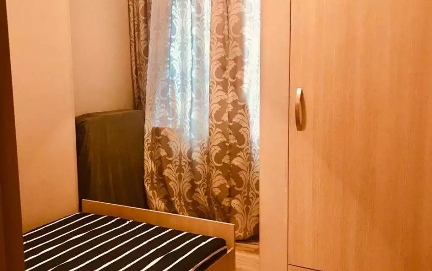 улица Пиросмани, 1