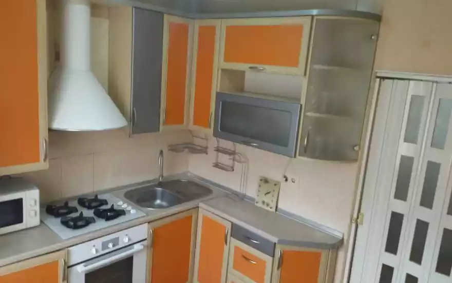 Победоносная улица, 90