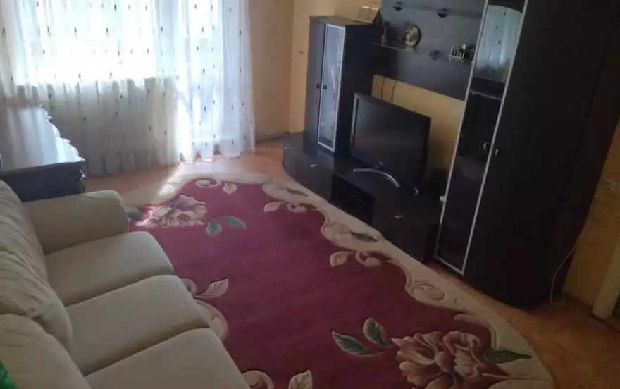 Победоносная улица, 90