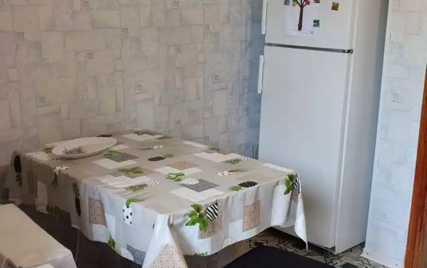 Мирный квартал, 15