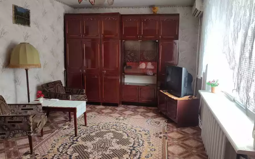 Мирный квартал, 15