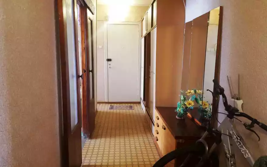 улица Науки, 11