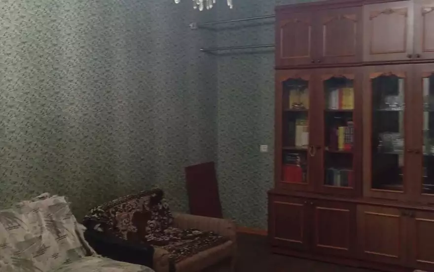 Мирный квартал, 11