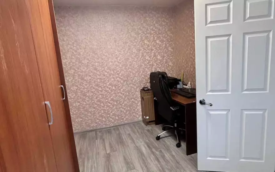 Симферопольская улица, 32