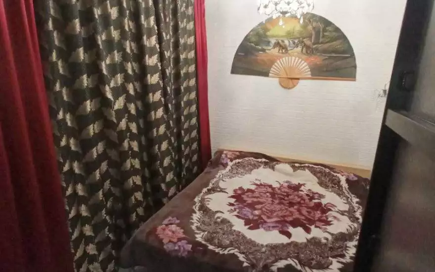 Парашютная улица, 45